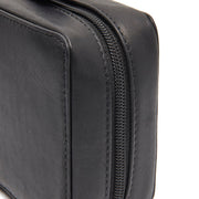 
Close-Up Detail of Classic Collar & Heavy-Duty Zipper Hardware on Leather Tech-Organizer Ardan