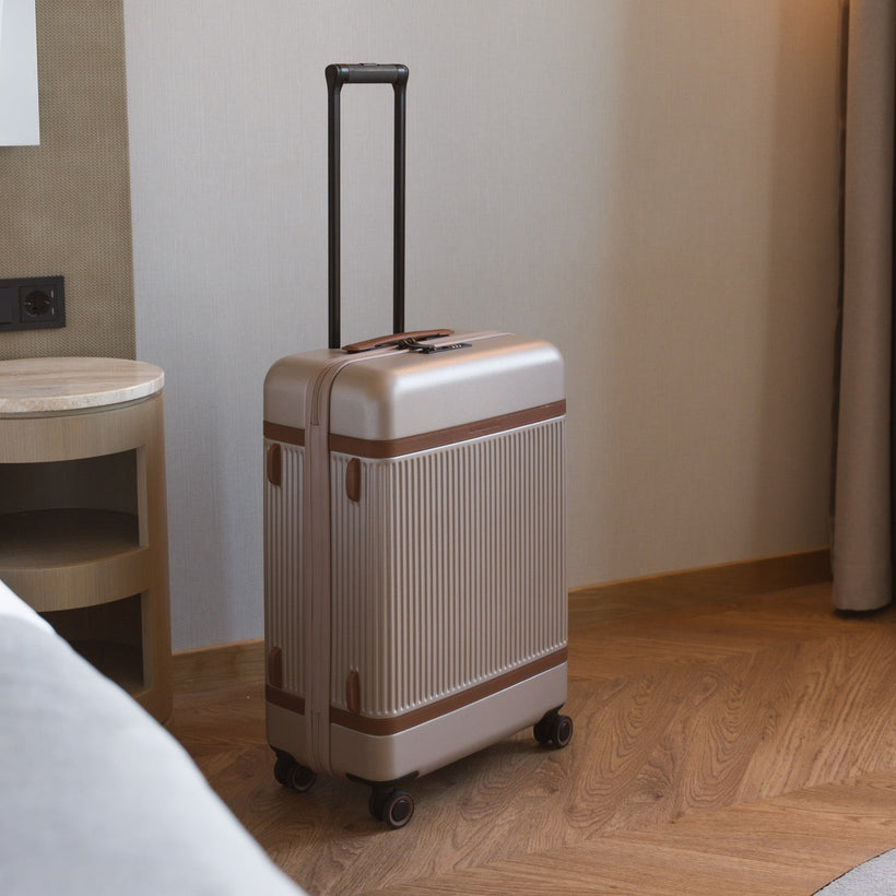 Medium Suitcase Zuna